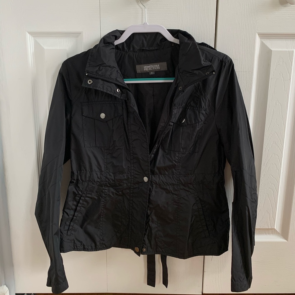 Black Kenneth Cole reaction back tie rain jacket